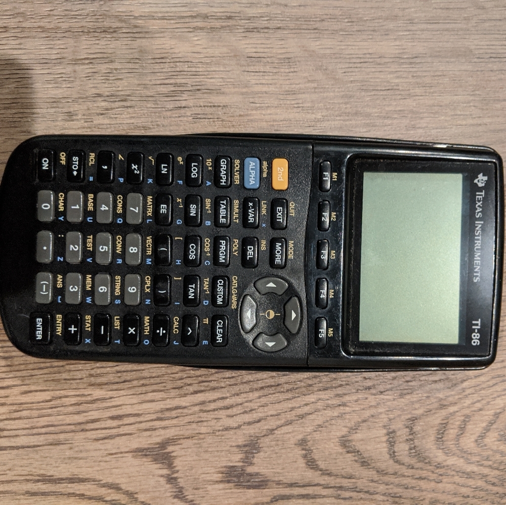 🔥 MOVING SALE 🔥TI 86 calculator